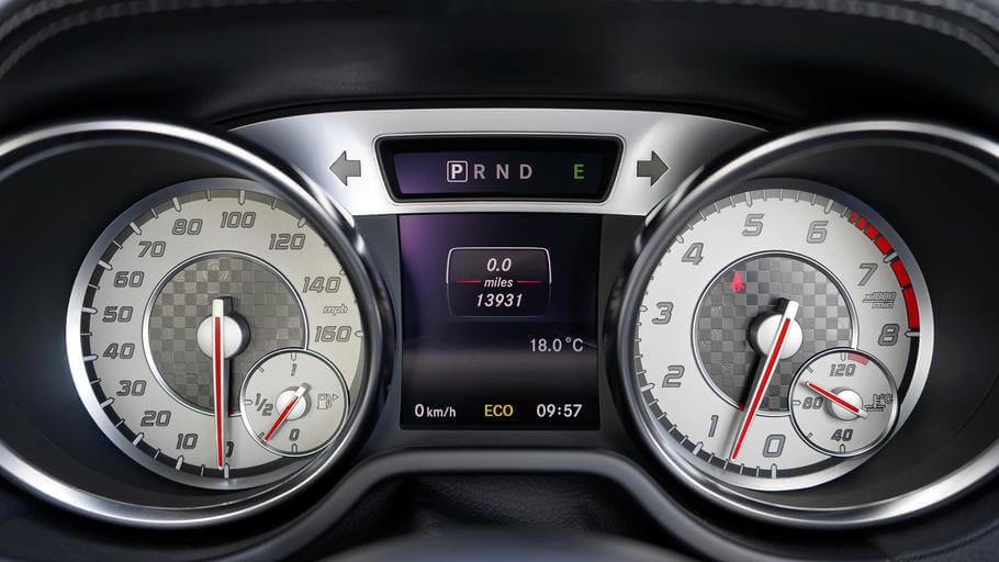 speedometer-of-a-car